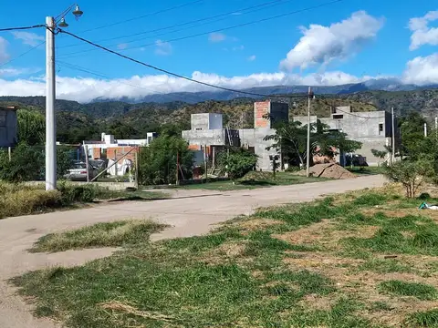 ACONQUIJA ESQUINA AMBATO NORTE