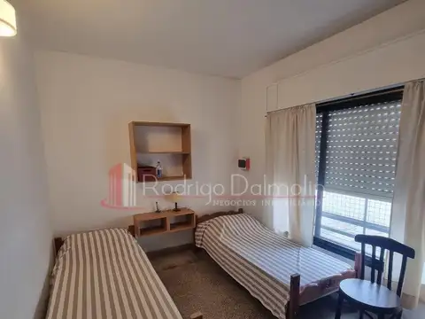 VENDO. Casa en Calle A. del Valle esquina Chile. Concordia,