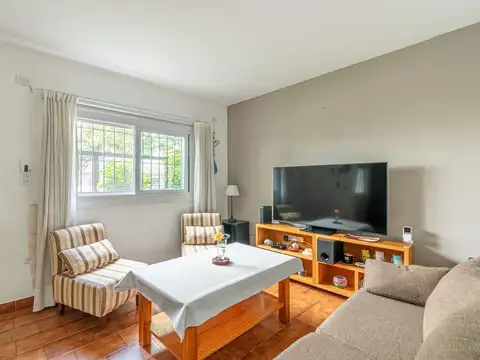 Venta 4 amb 3 baños Villa Adelina cochera patio
