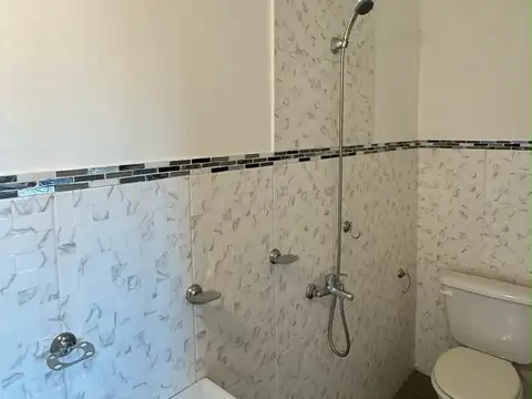 Depto Tipo Casa en Alquiler al Este