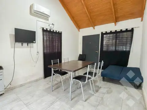 Casa en Alquiler con 1 cochera
