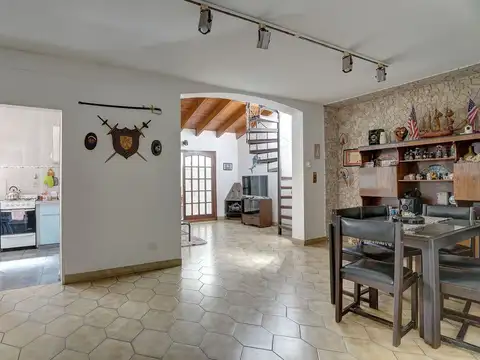 VENTA PH 4 AMB  DEPENDENCIA Y TERRAZA EN FLORESTA