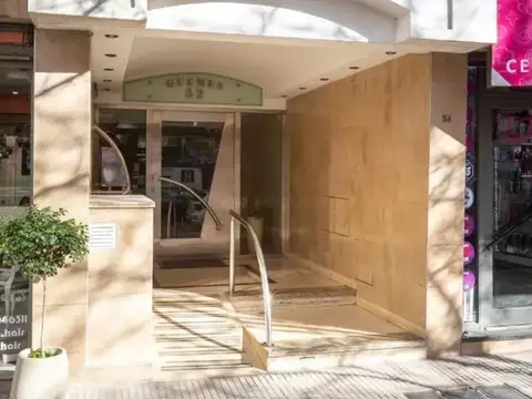 RAMOS MEJIA NORTE CUATROAMBIENTES CENTRICO CON COCHERA