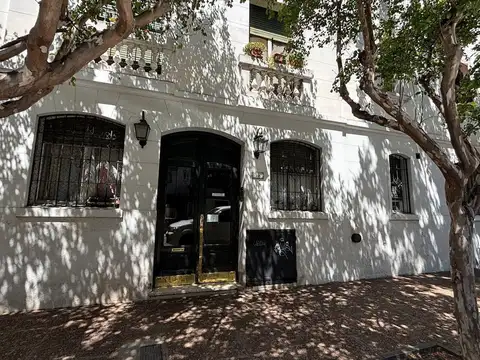 Venta 3 ambientes San Isidro - 2 piso por escalera