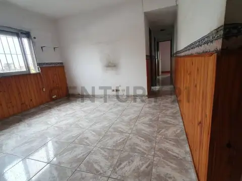 Alberti 1600, Piso 0