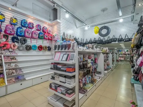 Local en Venta 71 años