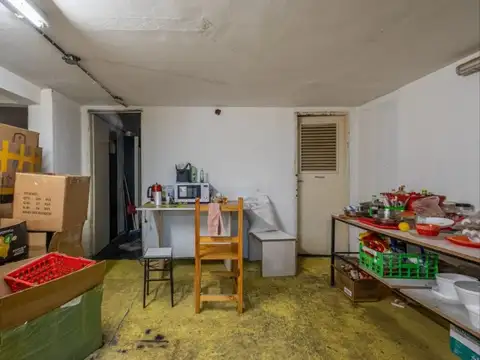 Local en Venta en Balvanera, USD 190.000
