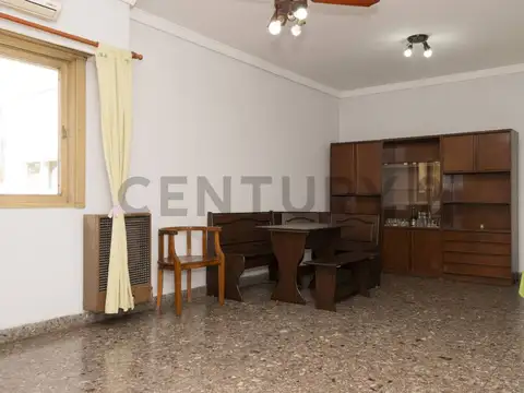 Venta de departamento tipo PH de 2 ambientes en Villa Pueyrredon SIN EXPENSAS APTO CREDITO