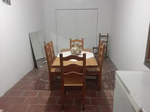 CASA EN VENTA : ITUZAINGO : 4 AMBIENTES : 120m2 CONSTRUIDOS