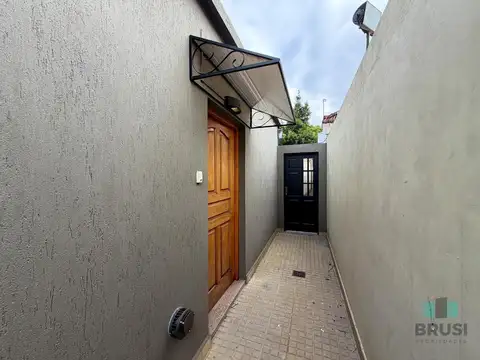 Depto Tipo Casa en Alquiler de 3 ambientes