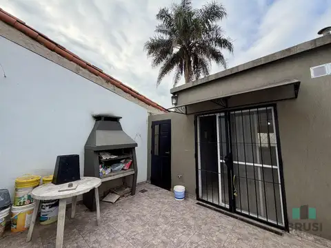 Depto Tipo Casa en Alquiler en Temperley, $ 750.000