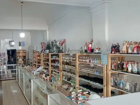 Local en Venta 76 años