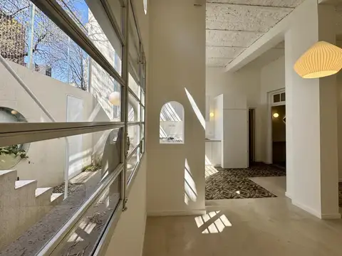Jujuy 3200 - Casa Calcáreo 3 dormitorios con COCHERA TERRAZA