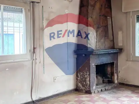 Casa 4 ambientes con 1 baño