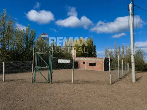 CASA A TERMINAR CON LOTE DE 557 MTS2
