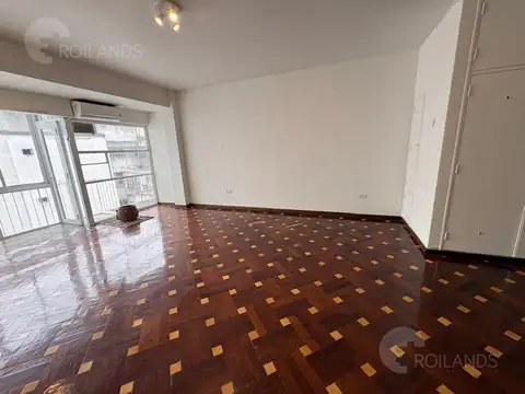 ALQUILER MONOAMBIENTE SOBRE AV SANTA FE, AMPLIO,LUMINOSO APTO PROFESIONAL.