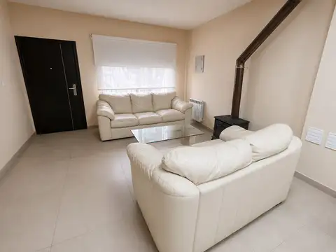 Depto Tipo Casa en Venta de 4 ambientes