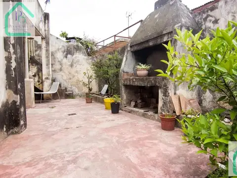Casa 4 ambientes con 1 baño