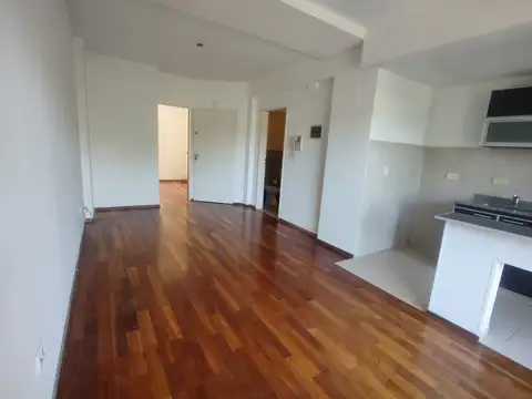 Departamento en Alquiler en Urquiza R, $ 550.000