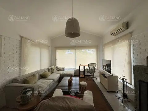 Casa en Alquiler Temporal en Playa Mansa, USD 3.500