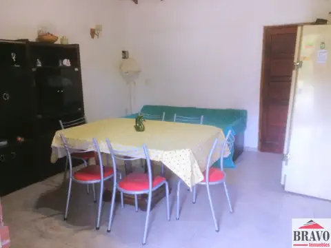 Casa 3 ambientes con 2 baños