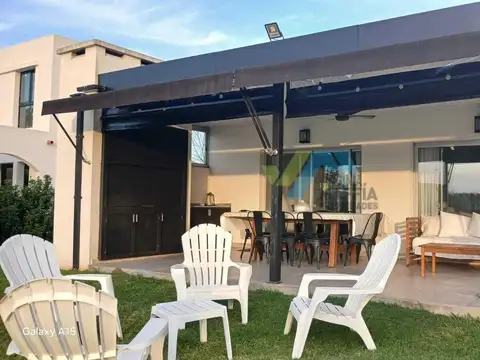 Casa en Venta en Pilar Del Este, USD 230.000