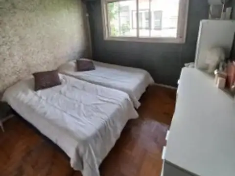 VENTA 3 AMBIENTES AL FRENTE  CON BALCON .V.GOMEZ 2900