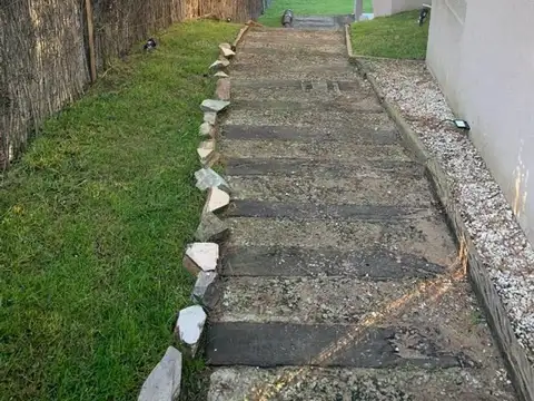 Casa 4 ambientes con 3 baños