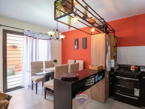 VENTA DUPLEX 3 DORMITORIOS COCHERA B° OBRERO CBA