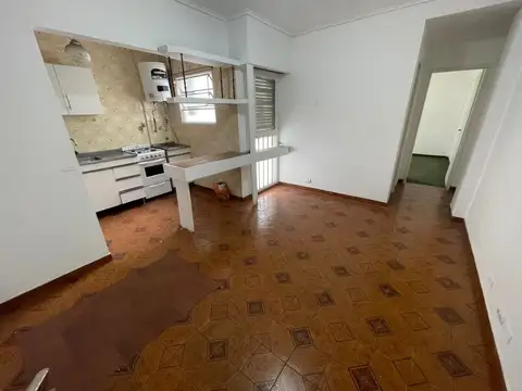 Departamento en venta 2 ambientes en el centro de Ramos Mejía, a pocas cuadras de la estación