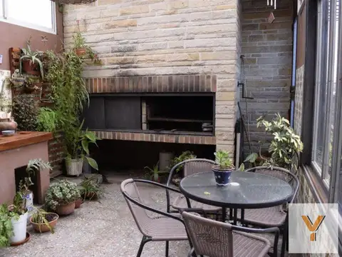 Depto Tipo Casa en Venta de 5 ambientes