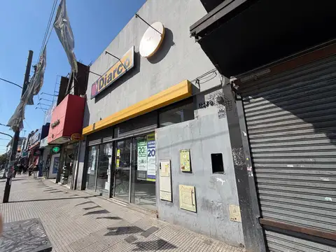 Local en alquiler en Av. Rivadavia 11678