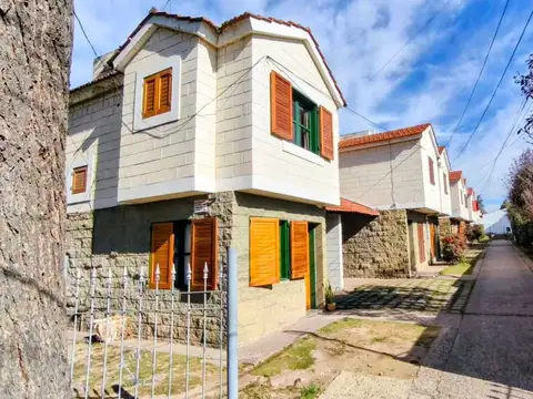 Depto Tipo Casa 4 ambientes con 1 baño