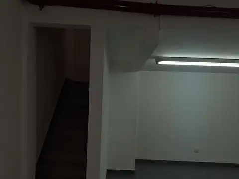 Local en Alquiler Via Púb.