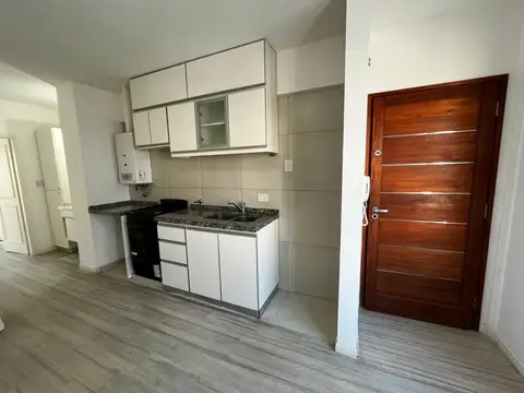 Departamento en Alquiler con 1 cocheras