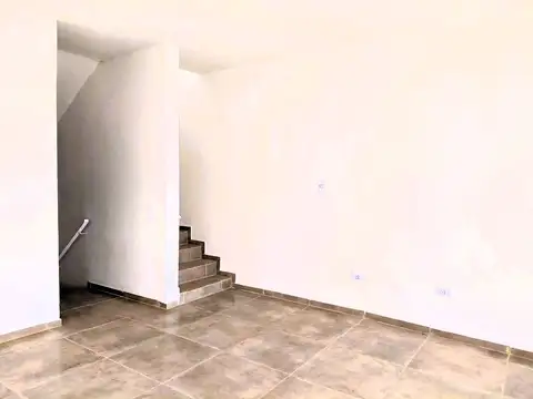 Depto Tipo Casa en Venta con 1 cocheras