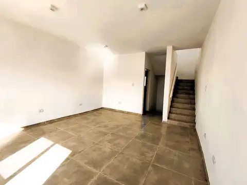 Depto Tipo Casa 3 ambientes con 1 baño
