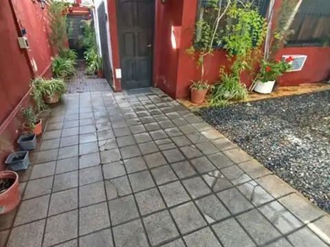 VENTA CASA 4 AMB TEMPERLEY APTO CREDITO PATIO COCH