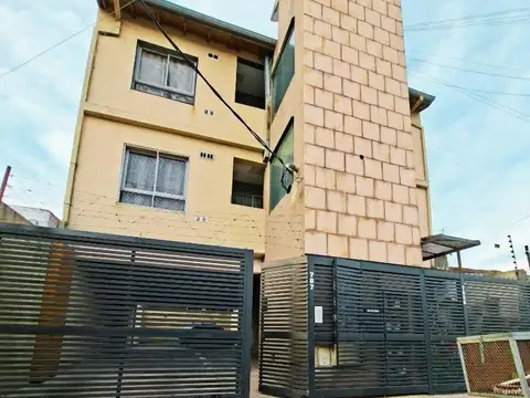 Venta Departamento 2 Amb. Luminoso c/ posibilidad de cochera
