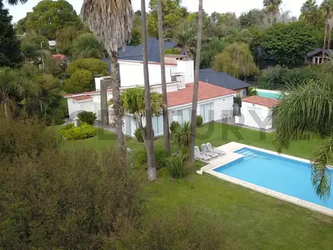 Venta Casa 3 dormitorios con pileta en Los Olmos, Roldán