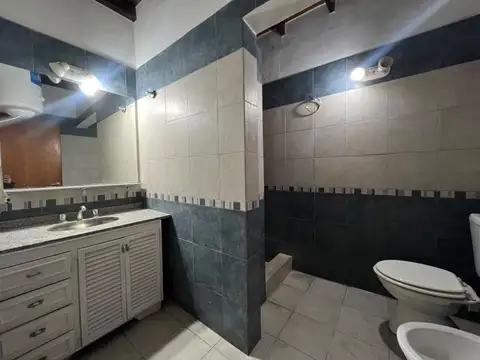 Depto Tipo Casa en Alquiler de 3 ambientes