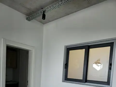 OFICINA  A ESTRENAR