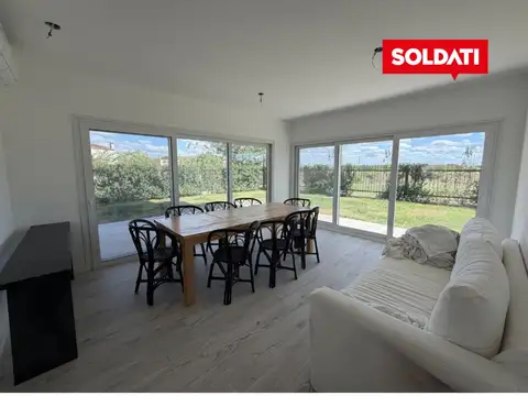 Departamento 4 ambientes en venta -  Distrito Zug Caamaño Pilar con jardín de 165 m²