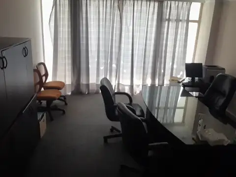 Oficina en Venta 70 años