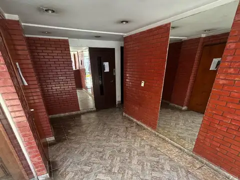 Pichincha 1000, Piso 1