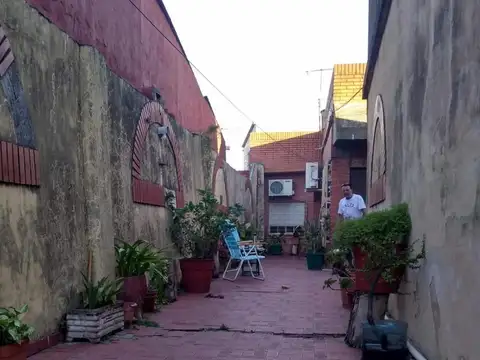 PH al Fondo - 3 Ambientes con Patio y Cochera