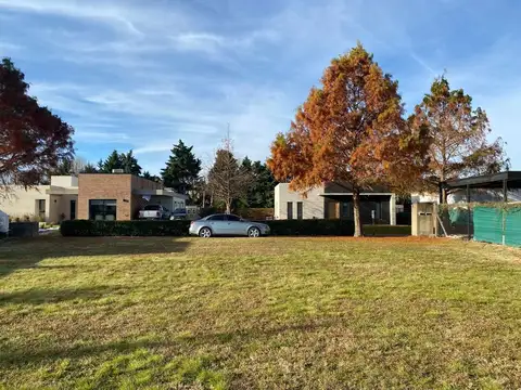 VENTA LOTE CENTRAL B PRIV BRUJAS PILAR ESCRITURADO