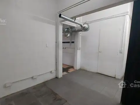 Local en Alquiler en Florida, $ 900.000