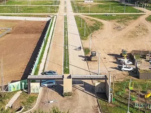 VENTA DE TERRENO DE 298 M2 EN EL NARANJO, IBARLUCEA