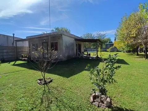 Espléndida Quinta, sobre 4 l.otes, en centro de Domselaar, a la VENTA